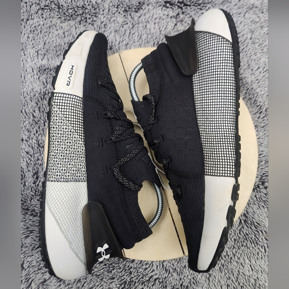 Under Armour Men’s Black & White HOVR Phantom 3 Running Shoes Size 9.5 - Picture 4 of 8